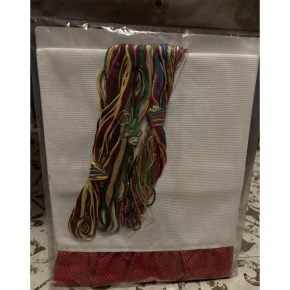 JANLYNN Toyland Wreath Banner Christmas Cross Stitch Kit #126-03 12" x 16" - Picture 3 of 3